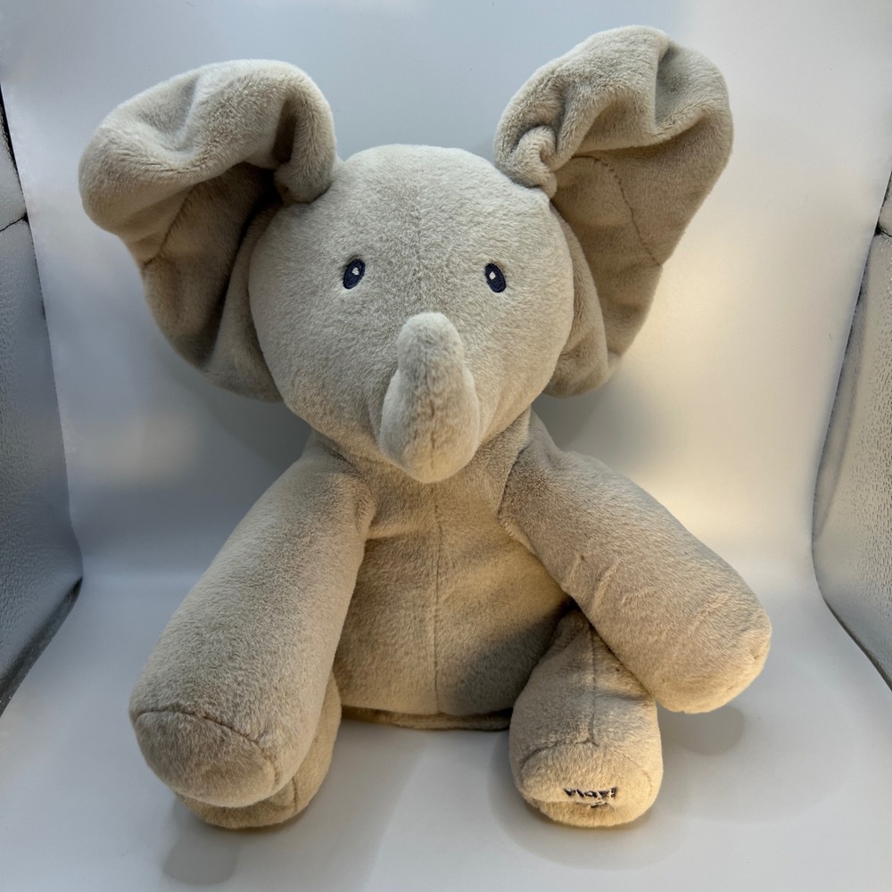 GUND Baby Flappy‎ the Elephant Musical Plush Peek-a-Boo Game Singing Mode